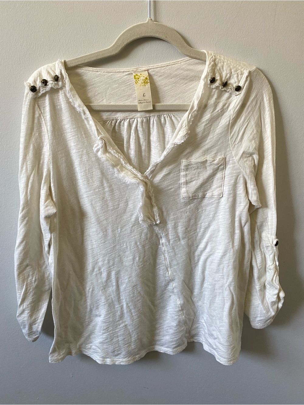 ANTHROPOLOGIE Ivory Lightweight Button-Shoulder Distressed Henley Top L